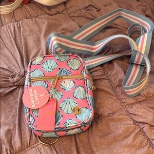 Simply Southern 5 way crossbody bag.‎ NWT. Retail 36